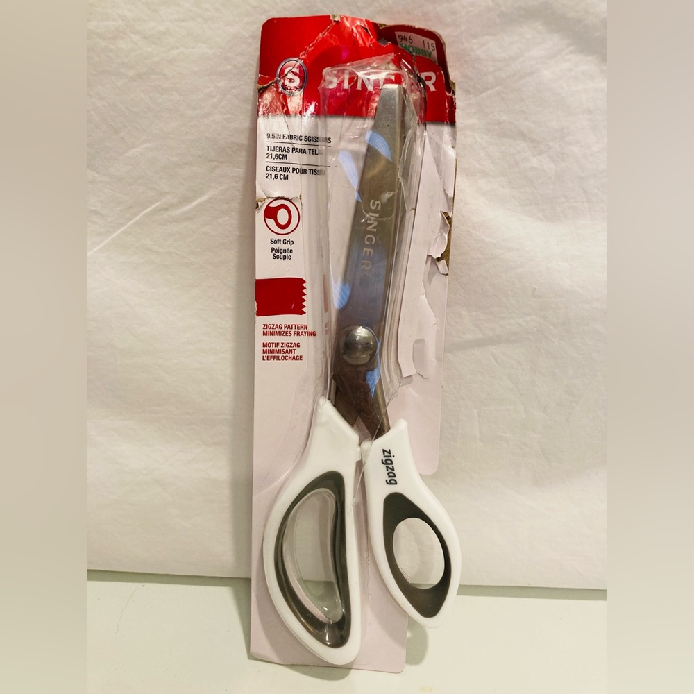 SINGER 9.5” Pinking Shears / Zig Zag Scissors for Fabric Right & Left Handed NEW